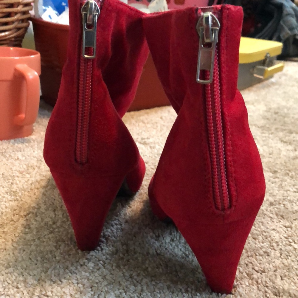 Red booties - Picture 3 of 3